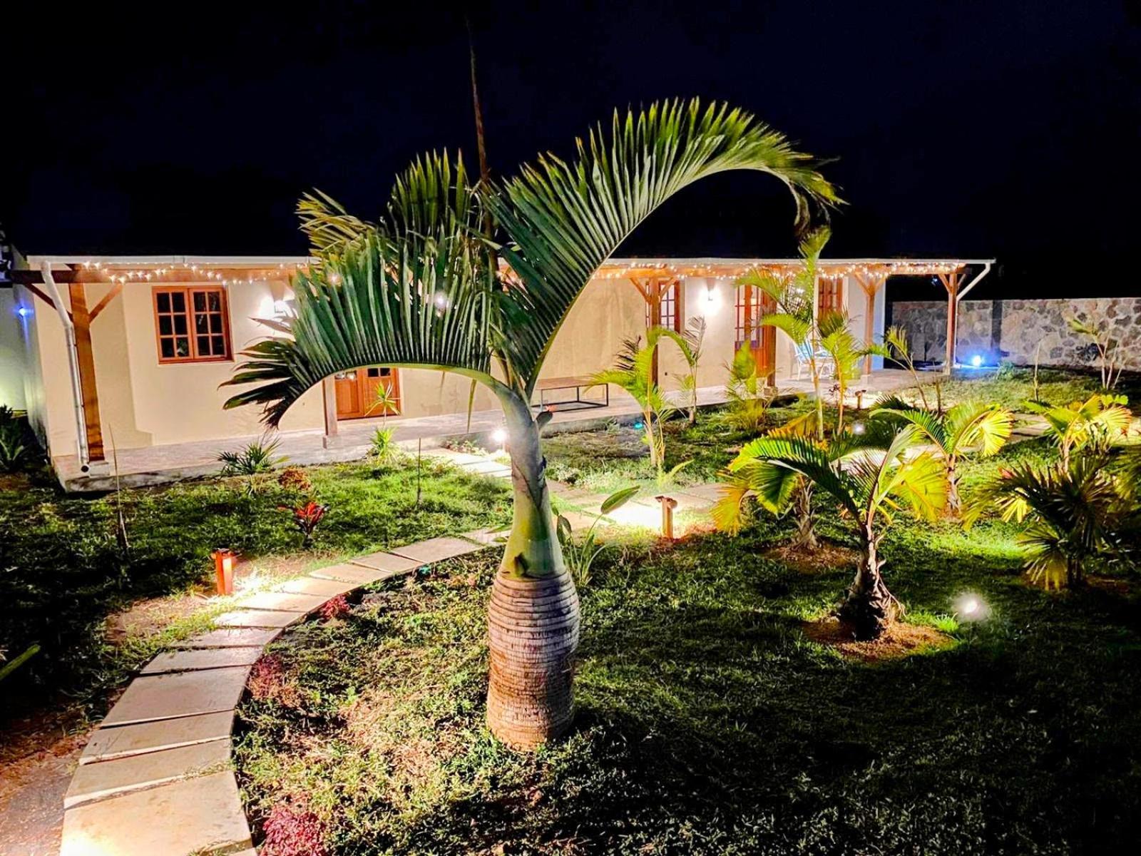 Holiday home Lakaz Kannell - Coconut Secluded Outside Shower, Infinity Pool
