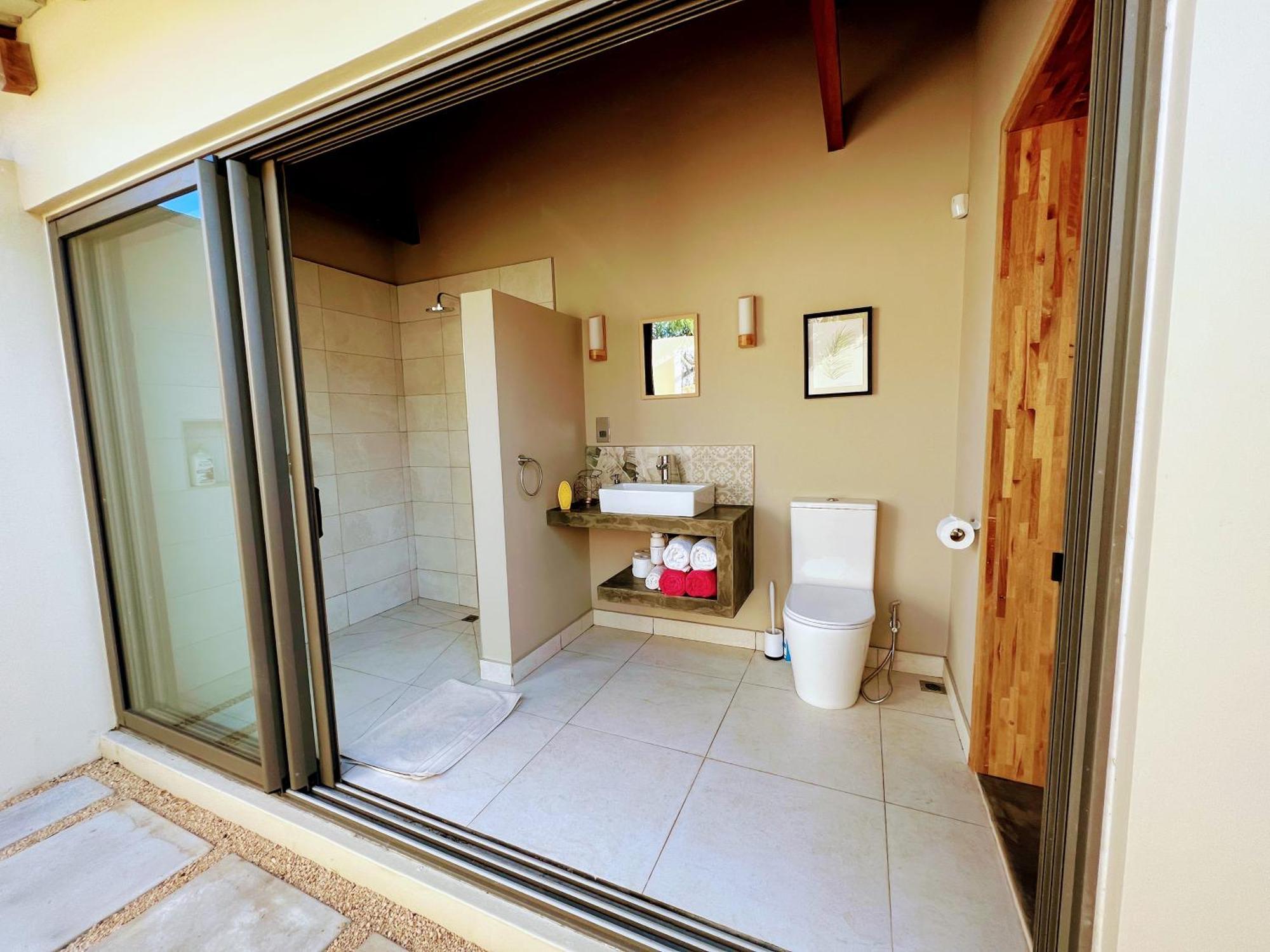 Lakaz Kannell - Coconut Secluded Outside Shower, Infinity Pool