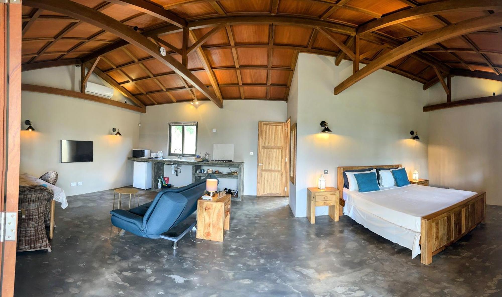 Holiday home Lakaz Kannell - Coconut Secluded Outside Shower, Infinity Pool *